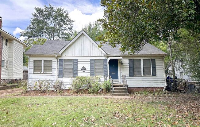 3 bedroom house in Highland!