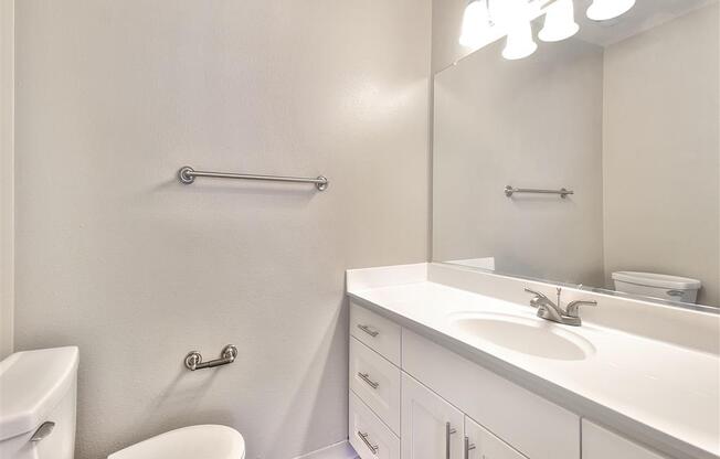 Bathroom With Vanity Lights at Laurel Grove Apartments, Menlo Park, 94025