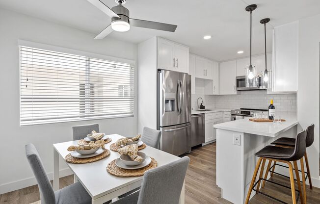 1 bed, 1 bath, 715 sqft, $3,175, Unit 42