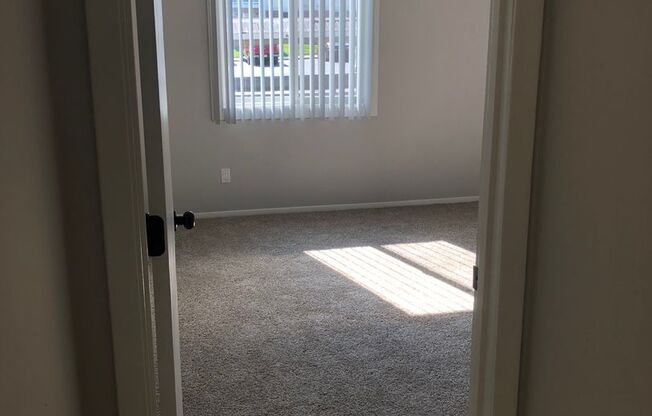 2 beds, 2 baths, 1,042 sqft, $1,474, Unit 5801B