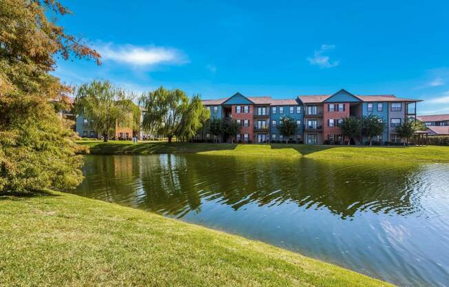 Private Pond at Island Park Apartments in Shreveport, Louisiana, LA