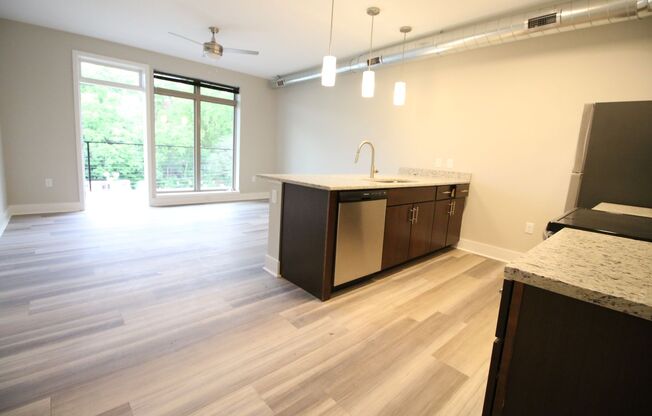 1 bed, 1 bath, 534 sqft, $1,525, Unit APT 535