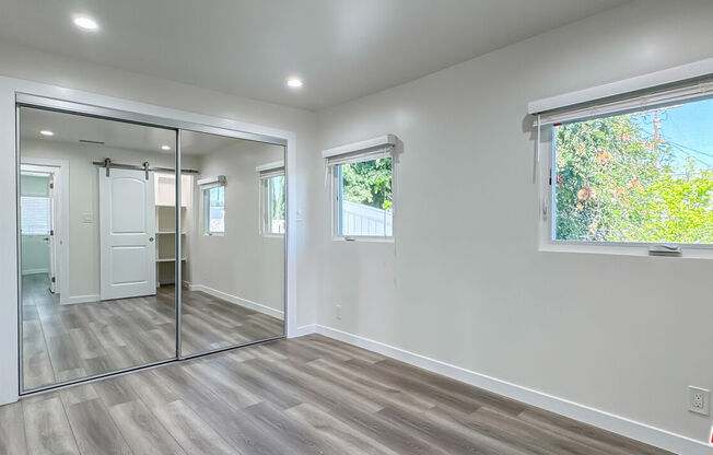 2749 GRIFFITH PARK BLVD