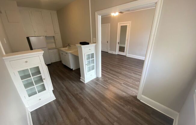 Studio, 1 bath, 380 sqft, $850, Unit 324