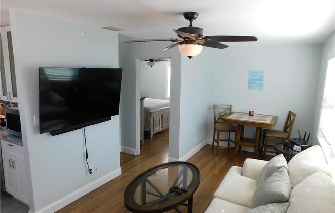 5005 5 5 AVE S