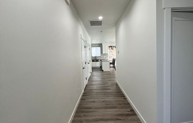 Newer Construction Condos in Moses Pointe!