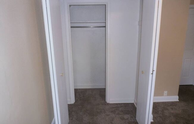 Studio, 1 bath, $795, Unit Unit 1