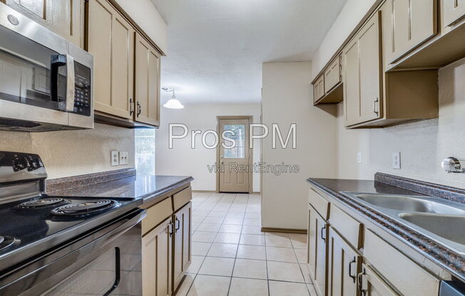 7117 EDINBURG DR