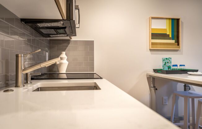 1 bed, 1 bath, $2,850, Unit 109