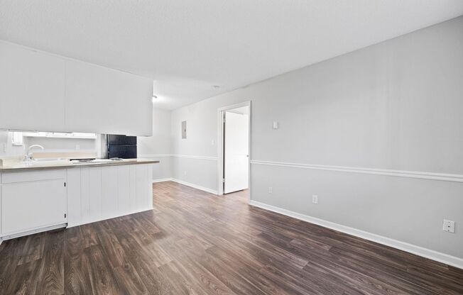 1 bed, 1 bath, 552 sqft, $900, Unit 1828E