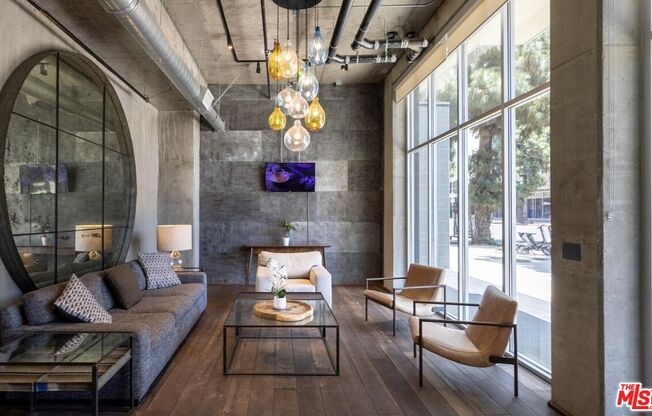 Studio, 1 bath, 566 sqft, $1,787, Unit 517