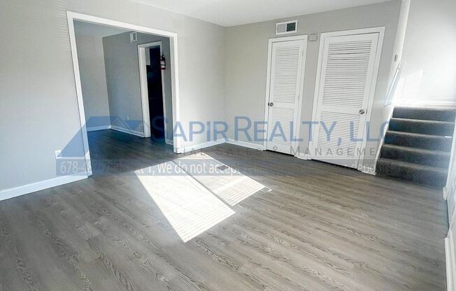 2 beds, 1.5 baths, $1,295, Unit B2