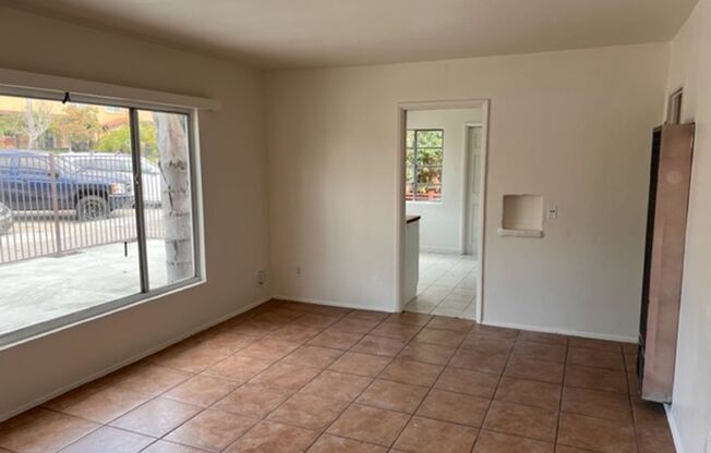 847-851 Felspar St