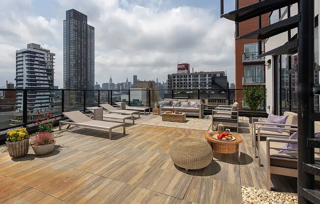 1 bed, 1 bath, $3,827, Unit PHC