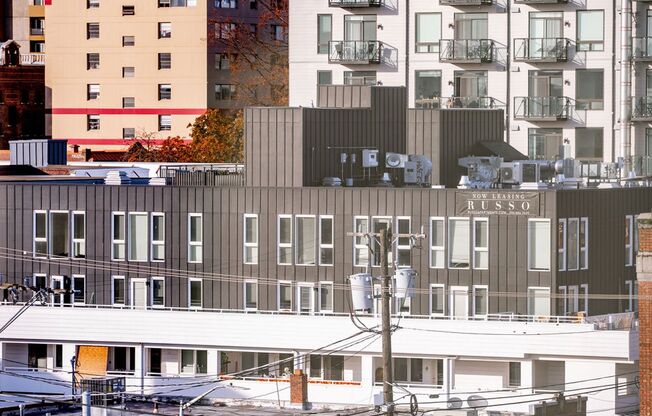 1 bed, 1 bath, 585 sqft, $1,715, Unit 515