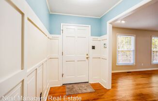 1621 Tryon Dr