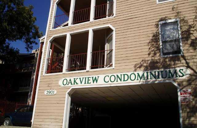 UT PRE LEASE: 2 bd/ 2 ba North Campus Condo. Short walk to UT. View of UT Tower!