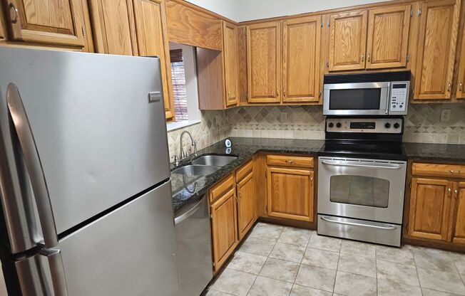 2 beds, 2.5 baths, $1,995