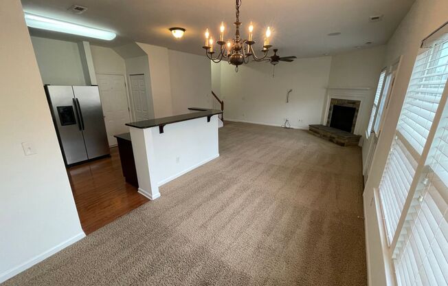 Large 3 BR Townhome in Park South Station for Lease!