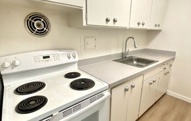 1 bed, 1 bath, 545 sqft, $1,650, Unit 607