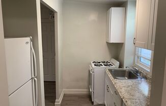 2 beds, 1 bath, 800 sqft, $1,399