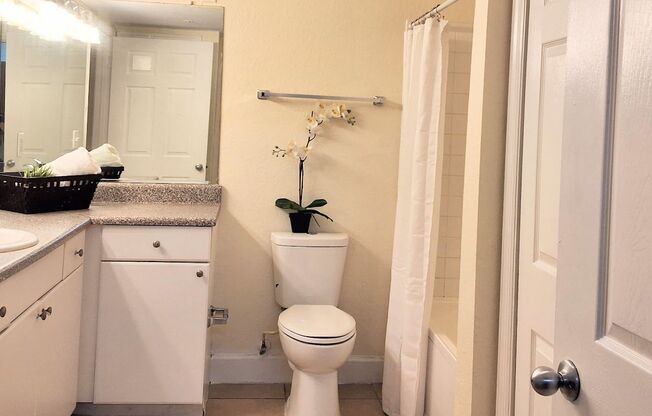 1 bed, 1 bath, $1,475, Unit # 3060