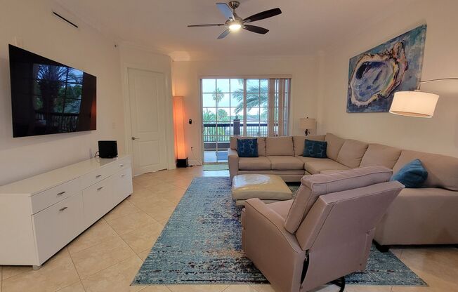 Luxury Apartment Right On The Beach In Lauderdale By The Sea!!! Seasonal rental