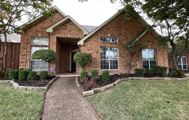 3104 CRICKETT DR