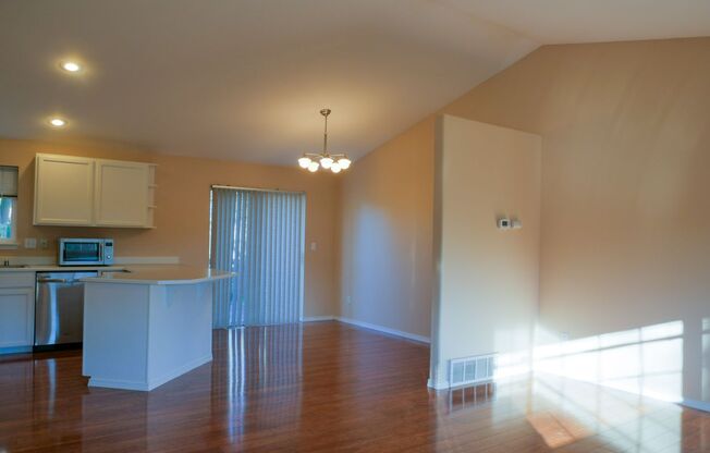 3bd/2ba Lake Stevens Home
