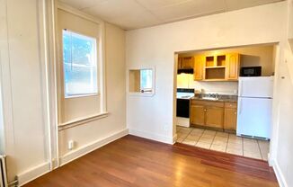 1 bed, 1 bath, $950, Unit Unit 3