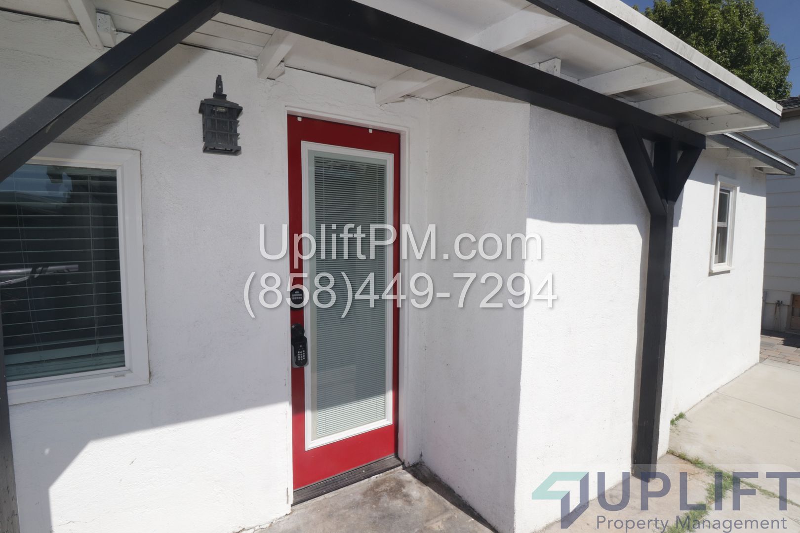 Modern Studio W/ patio