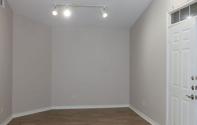 1 bed, 1 bath, $1,295, Unit Unit 825