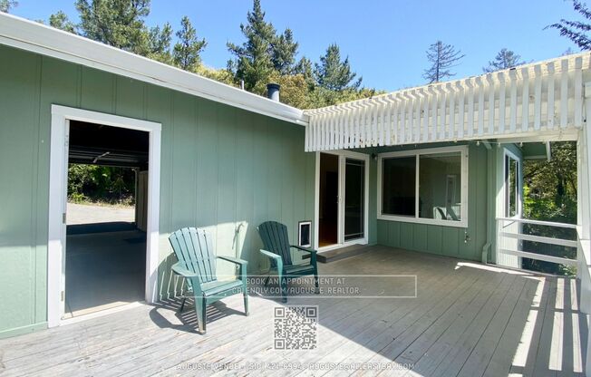 Lovely and RARE 3/2 single level home in Orinda on over 1/2 acre lot within walking distance to town!