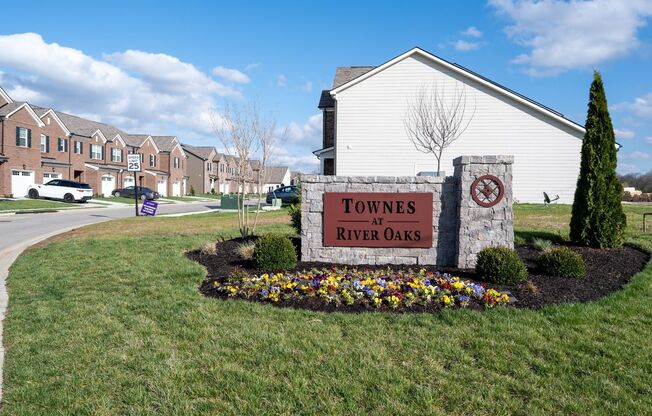 **LIKE NEW, 2021-BUILT TOWNHOME IN THE DESIRABLE TOWNES AT RIVER OAKS NEIGHBORHOOD IN LEBANON**