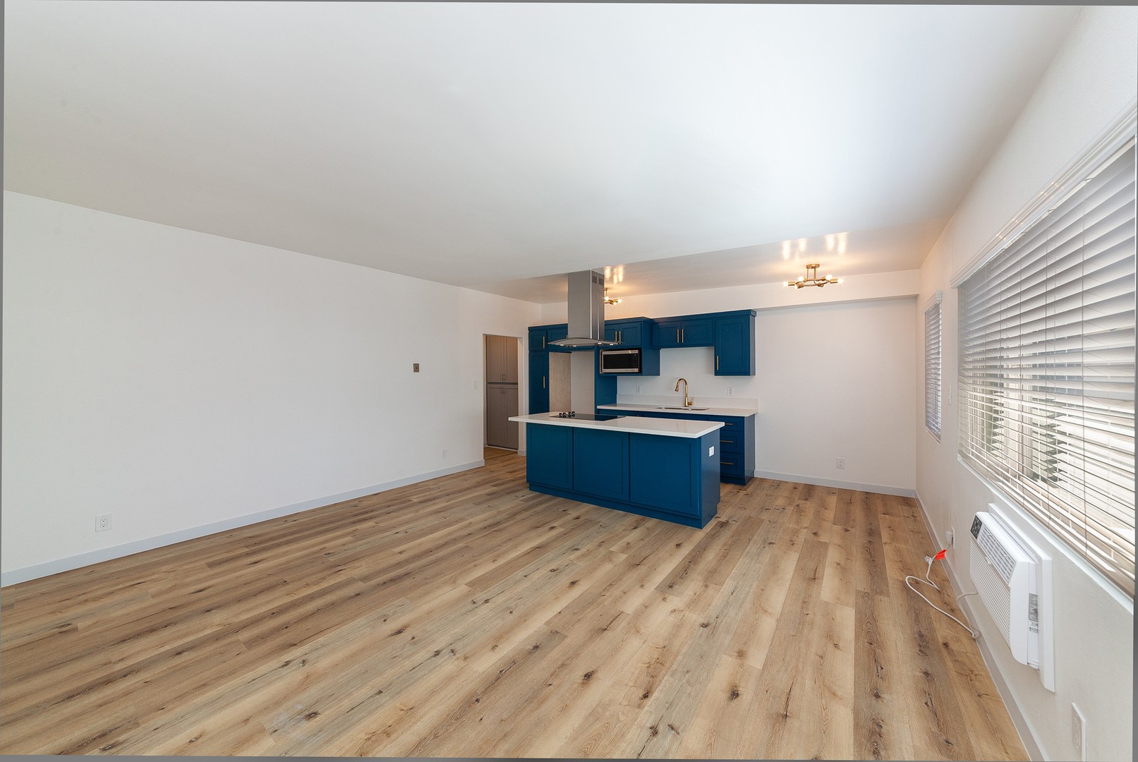 Move In Special $500 Off First Month's Rent - $1,895 Beautiful 1 Bedroom and 1 Bath