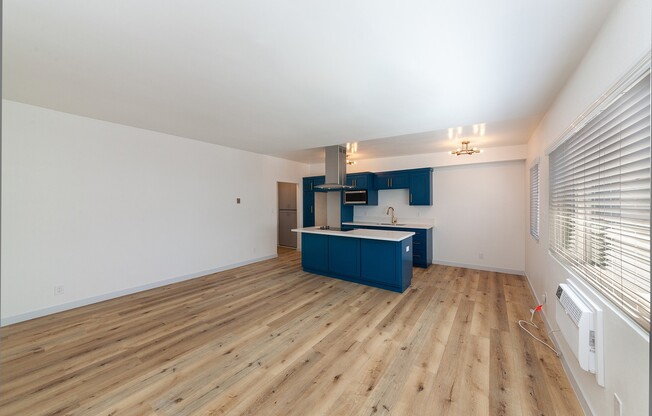 Move In Special $500 Off First Month's Rent - $1,895 Beautiful 1 Bedroom and 1 Bath
