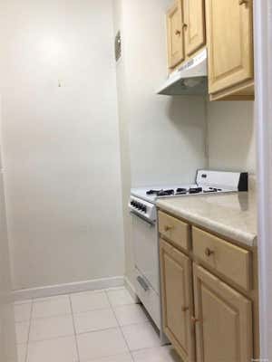 Studio, 1 bath, $1,900, Unit 3R