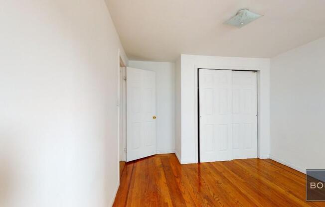 299 E 11 ST