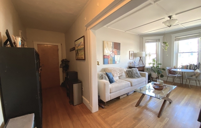 1 bed, 1 bath, 500 sqft, $3,000, Unit 30