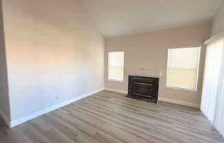 SPACIOUS 2BED/2BATH CONDO WITH A LOFT AND 1 CAR GARAGE