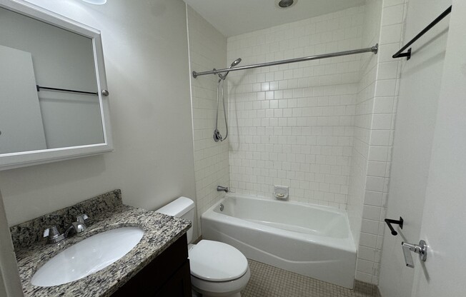 2 beds, 1 bath, 855 sqft, $4,200, Unit 518