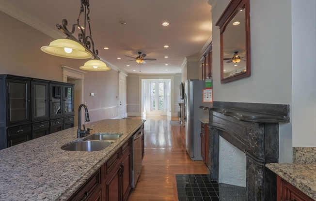3 beds, 2 baths, 1,500 sqft, $3,950, Unit 2