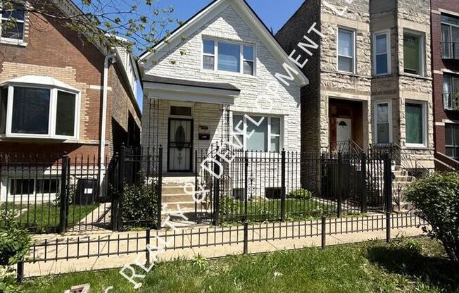 1011 N FRANCISCO AVE
