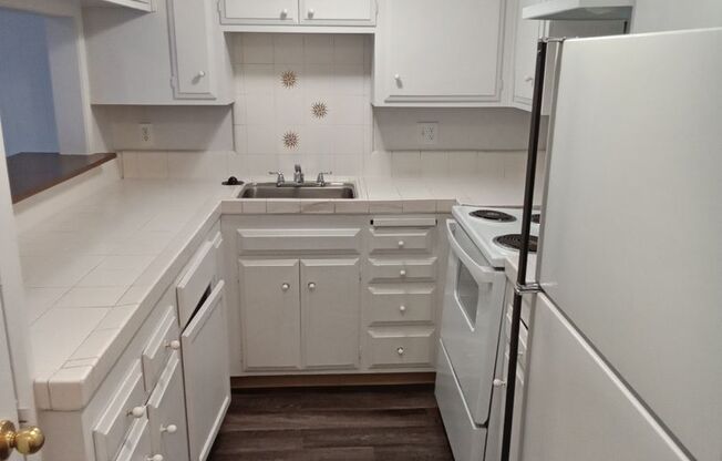 Studio, 1 bath, 532 sqft, $1,200