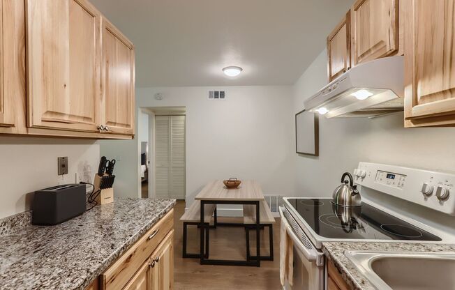 1 bed, 1 bath, $2,695, Unit # J 24