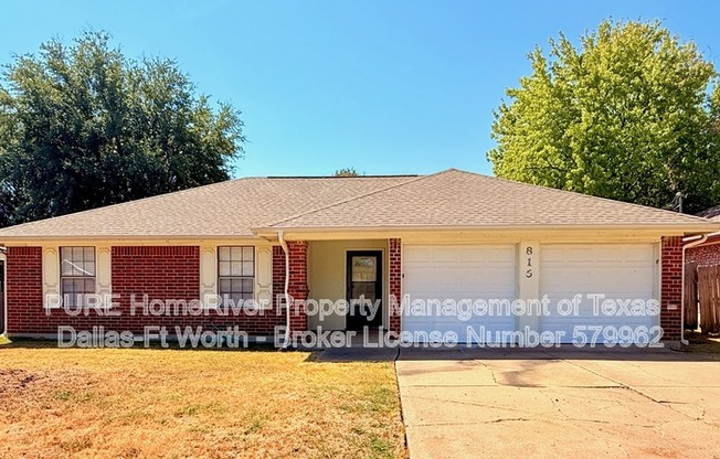 816 CASTLEVIEW DR