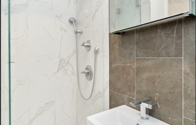 224 West 13th Street 5R