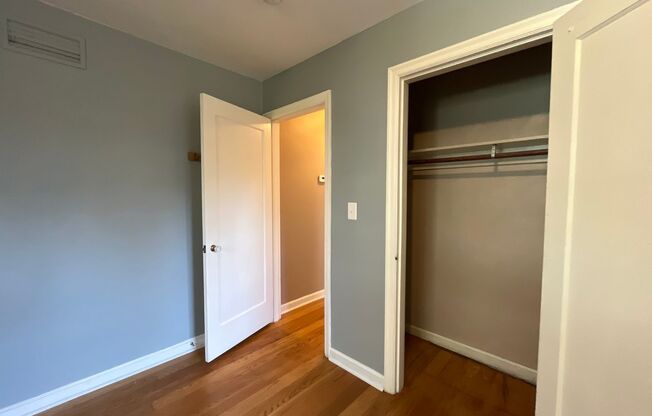 2 beds, 1 bath, $2,445, Unit #A