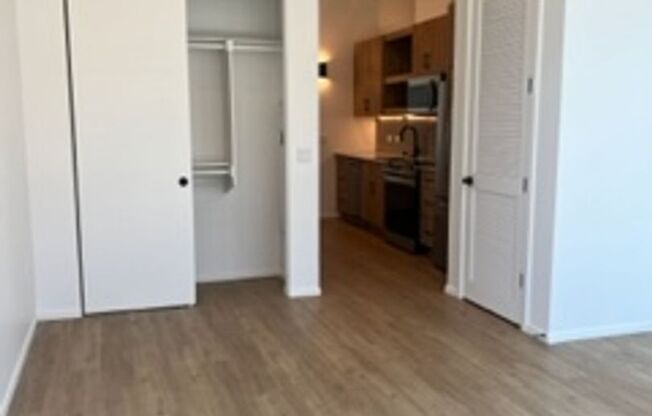 Studio, 1 bath, 406 sqft, $2,495, Unit 813