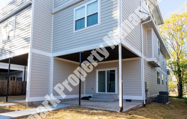 3 beds, 3.5 baths, $3,599, Unit A